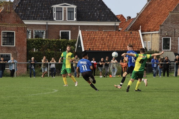 TOP’63 vergeet het karwei af te maken in Hindeloopen